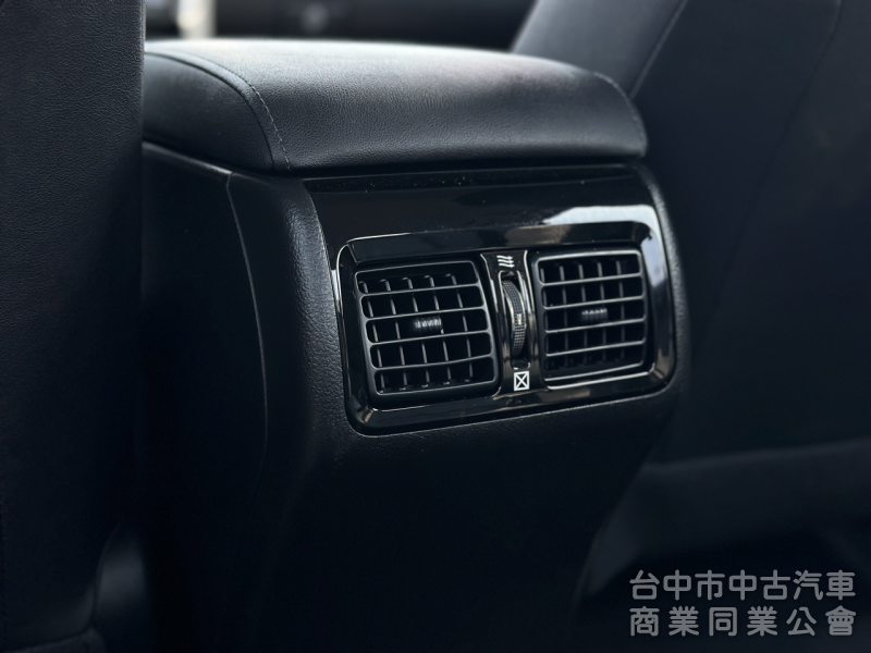 省油！大空間！原廠保養 CarPlay 倒車影像 衛星導航 藍芽！原鈑件！可全貸！台中在地深耕30年老店！
