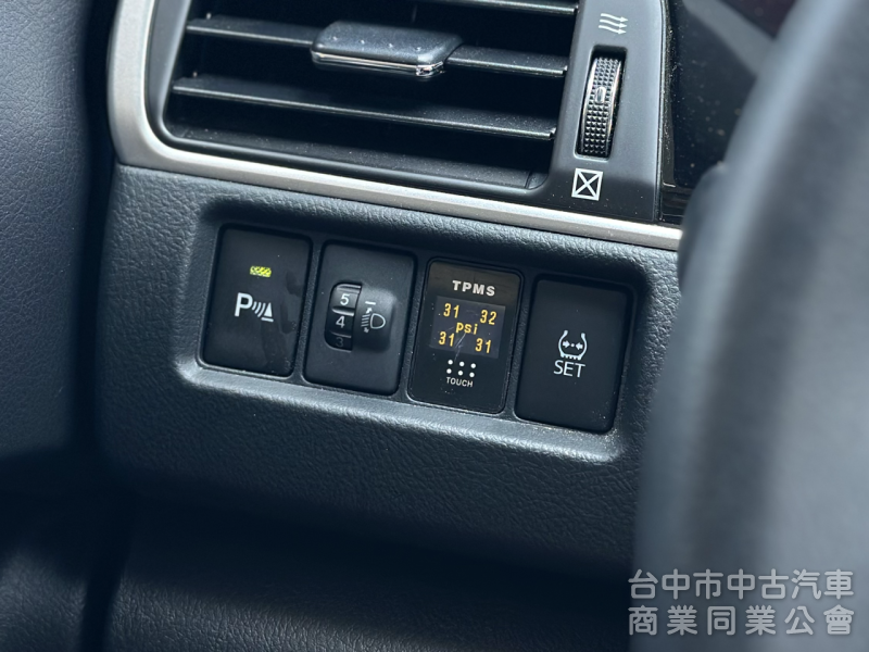 省油！大空間！原廠保養 CarPlay 倒車影像 衛星導航 藍芽！原鈑件！可全貸！台中在地深耕30年老店！