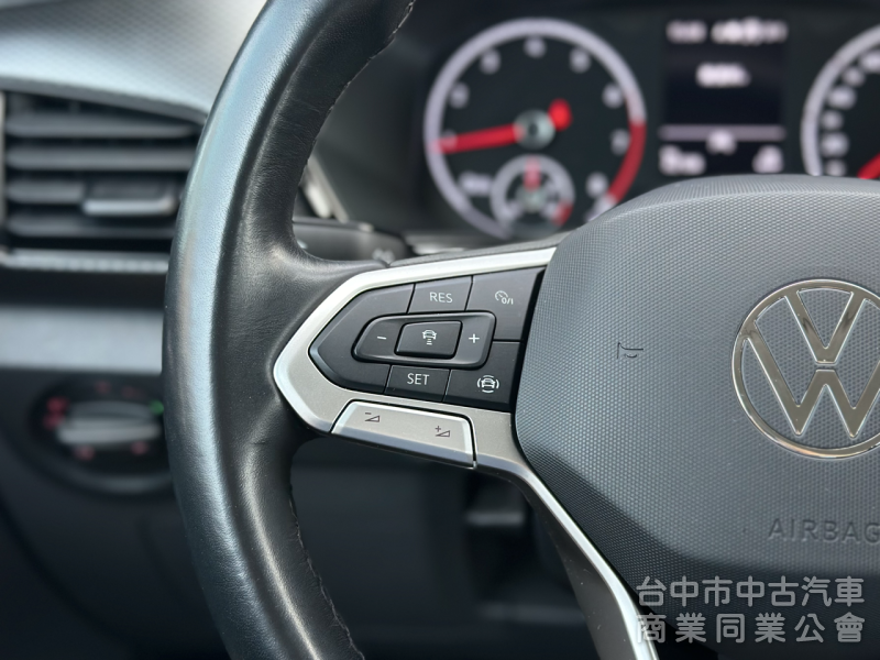 搶先看～新車保固中！原廠保養！ACC跟車 無線充電 CarPlay 雙區恆溫！原鈑件！可全貸！台中在地30年老店！