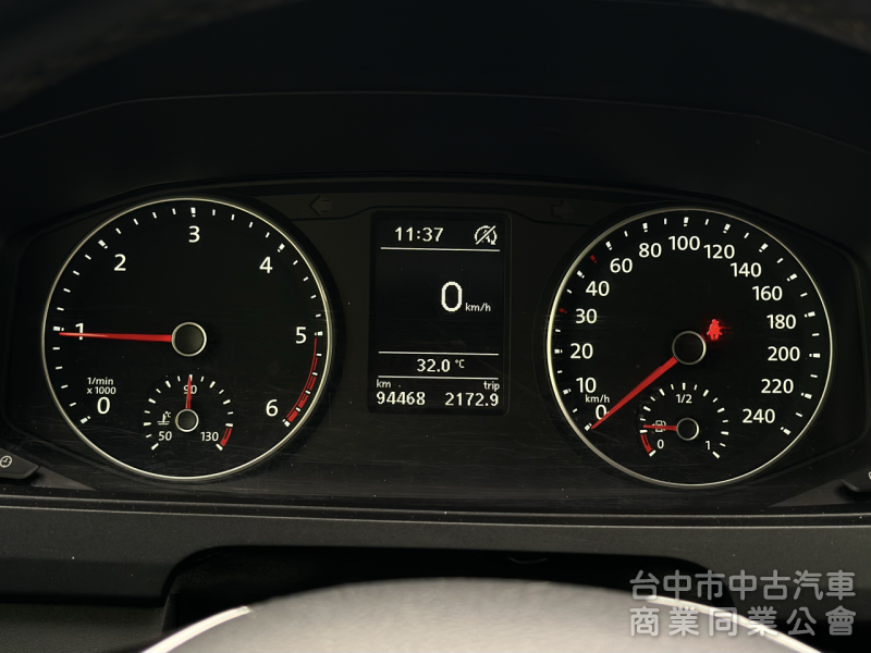 搶先看～長軸！僅跑9萬！九人座！定速 三區恆溫 藍芽 倒車影像 後座遮陽簾！可全貸！售後全省保固！台中在地30年老店！