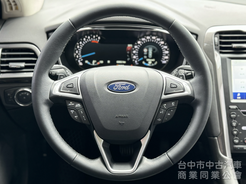 一手車！Wagon跑旅型！ACC跟車！盲點 電尾門 CarPlay 電熱椅 全景天窗！原鈑件！可全貸！台中在地30年老店