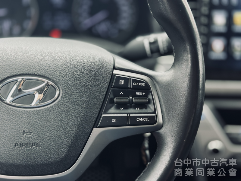 搶先看！一手車！豪華版！六安！定速！無線CarPlay！前後記錄器！後座出風口！原鈑件！可全貸！台中在地深耕30年老店！
