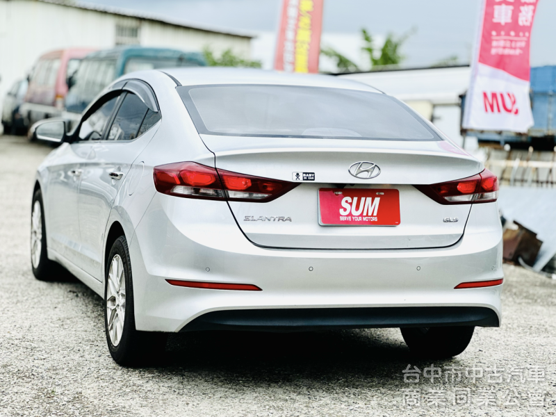 搶先看！一手車！豪華版！六安！定速！無線CarPlay！前後記錄器！後座出風口！原鈑件！可全貸！台中在地深耕30年老店！