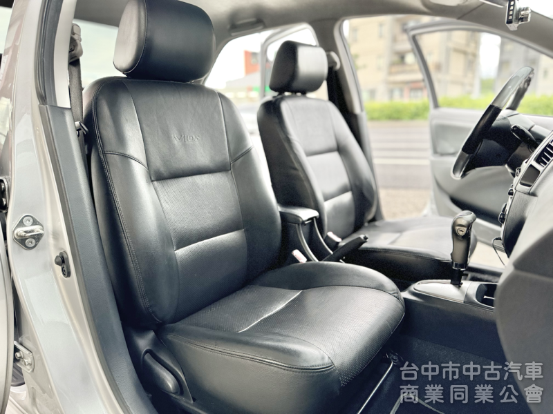 搶先看！省油代步車！雙安全氣囊！前後紀錄器！胎壓偵測！藍芽影音！可全貸！台中在地深耕30年老店！
