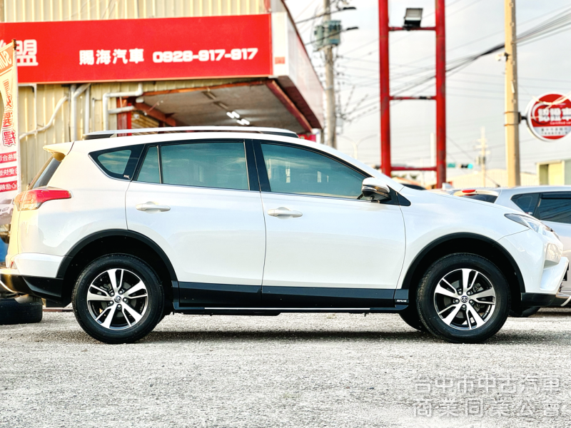搶先看！一手車！原廠保養！360環景！腳踢尾門！無線CarPlay！LED頭燈！定速！前後紀錄器！原鈑件！可全貸！