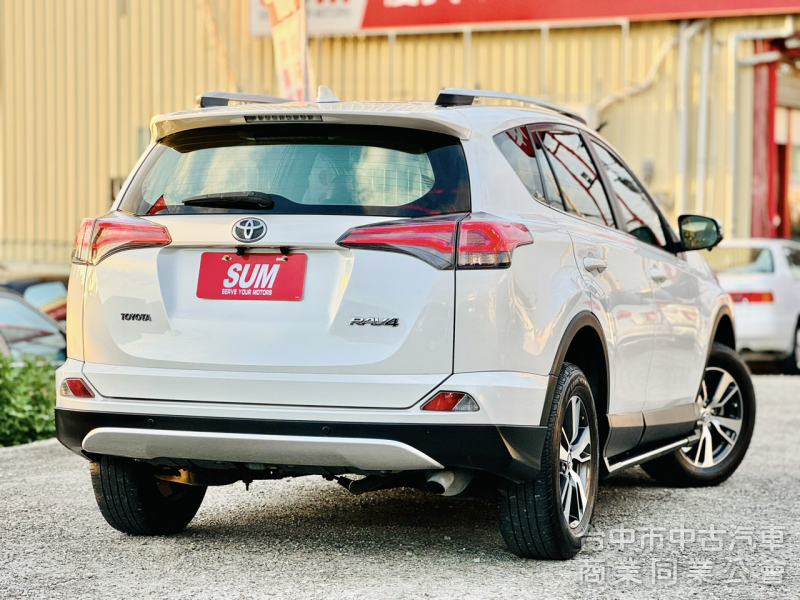 搶先看！一手車！原廠保養！360環景！腳踢尾門！無線CarPlay！LED頭燈！定速！前後紀錄器！原鈑件！可全貸！