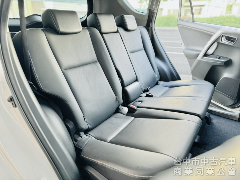 搶先看！一手車！原廠保養！360環景！腳踢尾門！無線CarPlay！LED頭燈！定速！前後紀錄器！原鈑件！可全貸！