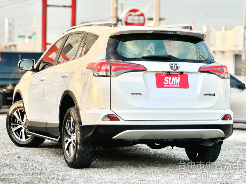 搶先看！一手車！原廠保養！360環景！腳踢尾門！無線CarPlay！LED頭燈！定速！前後紀錄器！原鈑件！可全貸！