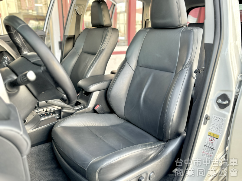 搶先看！一手車！原廠保養！360環景！腳踢尾門！無線CarPlay！LED頭燈！定速！前後紀錄器！原鈑件！可全貸！