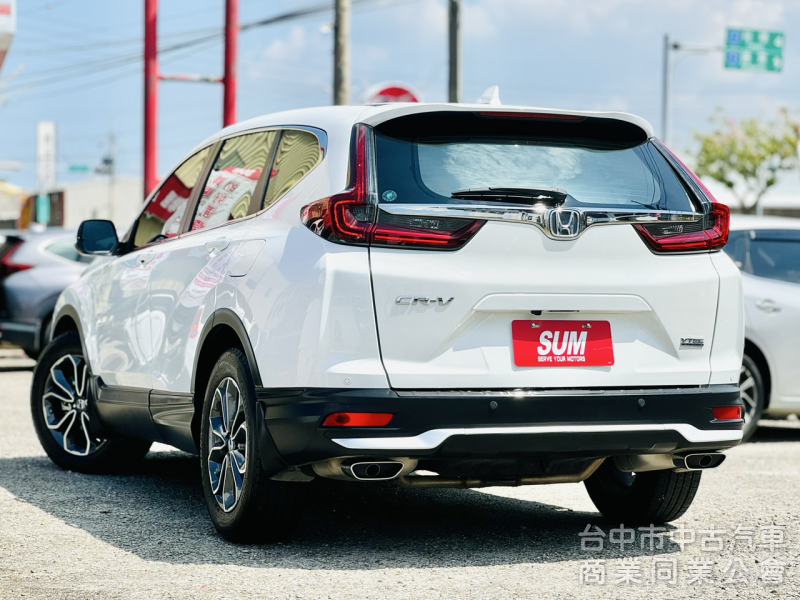 搶先看！5.5代小改款！ACC跟車 無線CarPlay 車道維持！原鈑件！可全貸！兩年5萬公里保固！台中在地30年老店！