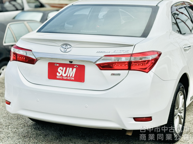 一手車！Safety+！免鑰匙 摸門 定速 恆溫 藍芽 導航 數位電視 抬頭顯示！可全貸！售後保固！台中在地30年老店！