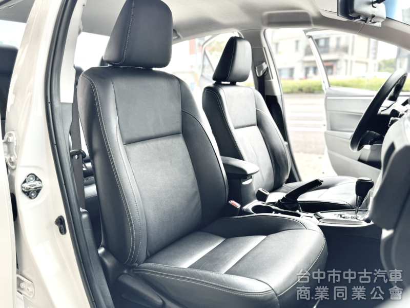 一手車！Safety+！免鑰匙 摸門 定速 恆溫 藍芽 導航 數位電視 抬頭顯示！可全貸！售後保固！台中在地30年老店！
