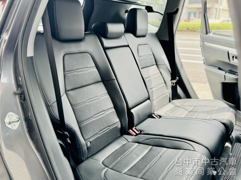 搶先看！5.5代小改款！ACC跟車 無線CarPlay 車道維持！可全貸！兩年5萬公里保固！台中在地30年老店！