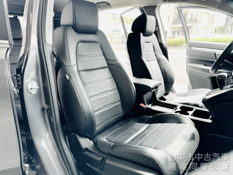 搶先看！5.5代小改款！ACC跟車 無線CarPlay 車道維持！可全貸！兩年5萬公里保固！台中在地30年老店！