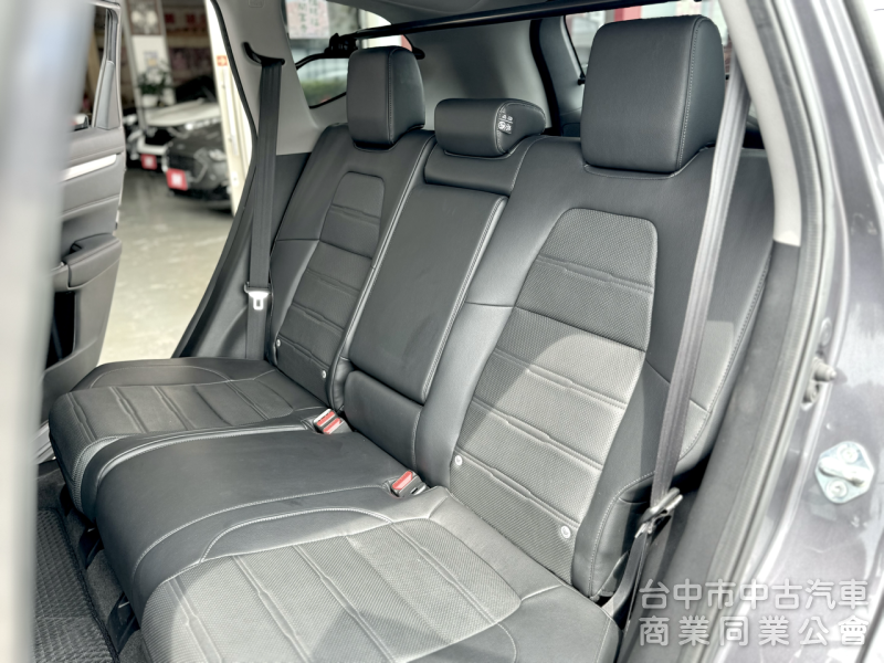 搶先看！5.5代小改款！ACC跟車 無線CarPlay 車道維持！可全貸！兩年5萬公里保固！台中在地30年老店！