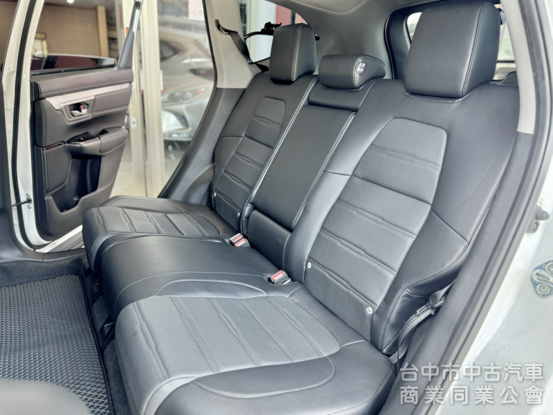 5.5代小改款！ACC跟車 無線CarPlay 車道維持！原鈑件！可全貸！兩年5萬公里保固！台中在地30年老店！