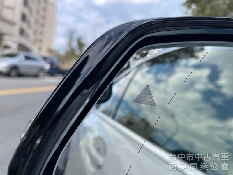 2020 BMW 118i｜開價98.8萬｜實跑7.7萬公里 德系掀背首選！