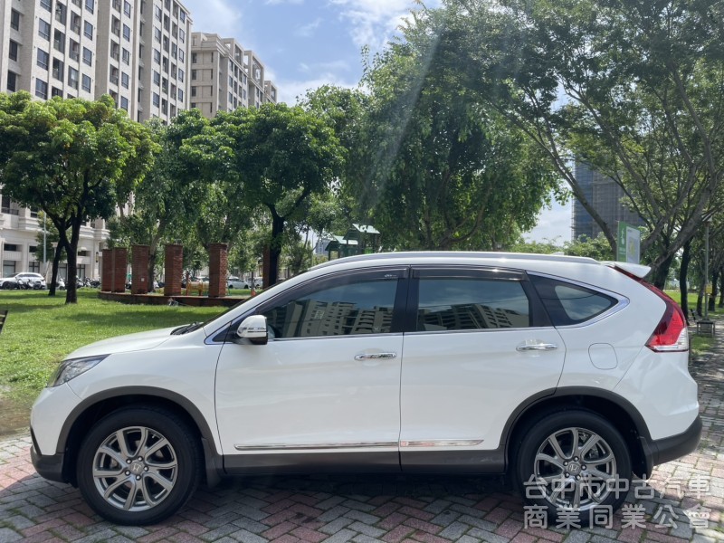 汎亞汽車 2016 CR-V 2.4 VTi-S 空間大 省油耐用 家庭休旅首選，車況優