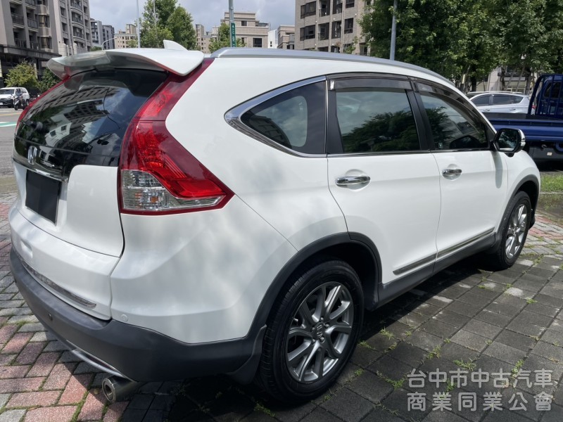 汎亞汽車 2016 CR-V 2.4 VTi-S 空間大 省油耐用 家庭休旅首選，車況優