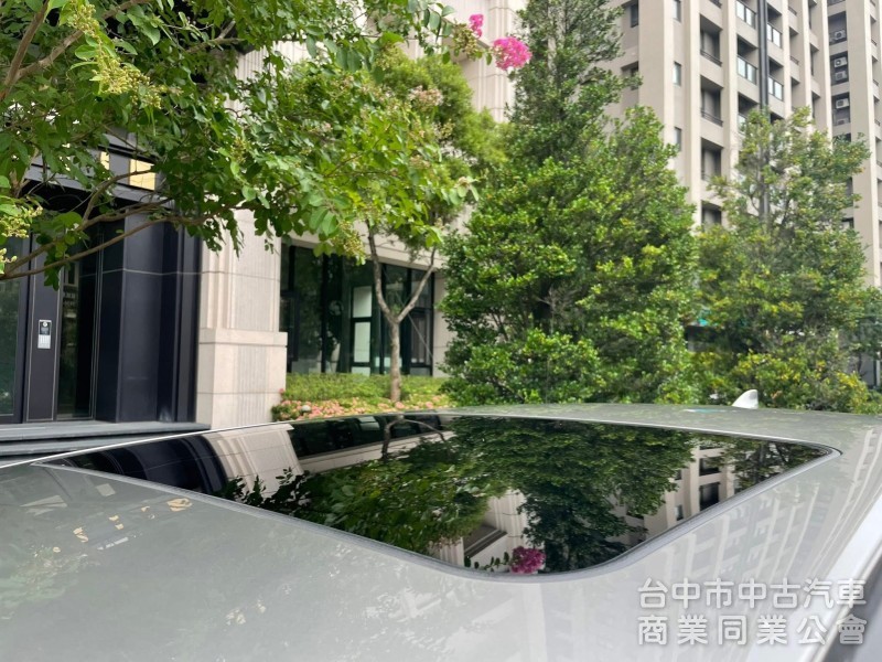 2015 Lexus NX300h 完美車況 舒適駕馭首選 