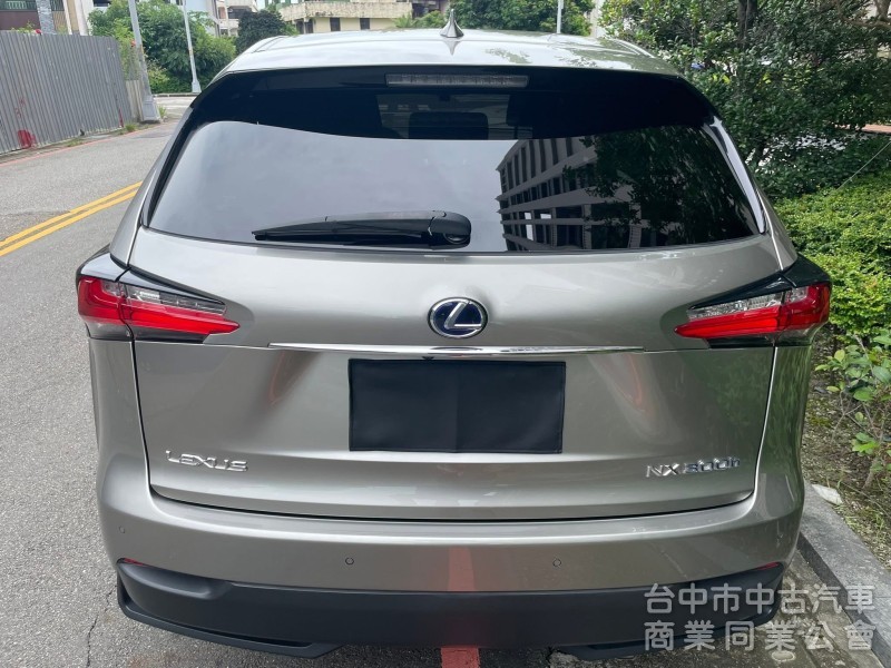 2015 Lexus NX300h 完美車況 舒適駕馭首選 