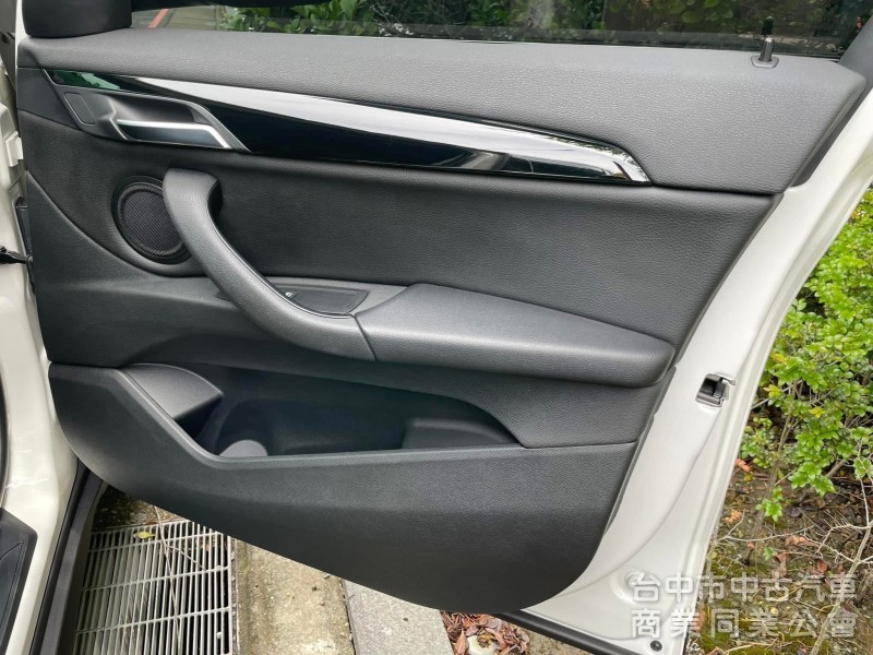 汎亞汽車 BMW X1 SDRIVE20i 全車原鈑 完美車況 超低里程