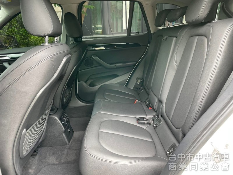 汎亞汽車 BMW X1 SDRIVE20i 全車原鈑 完美車況 超低里程