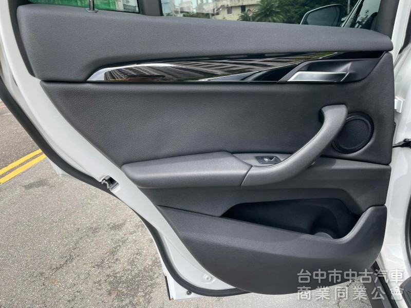 汎亞汽車 BMW X1 SDRIVE20i 全車原鈑 完美車況 超低里程