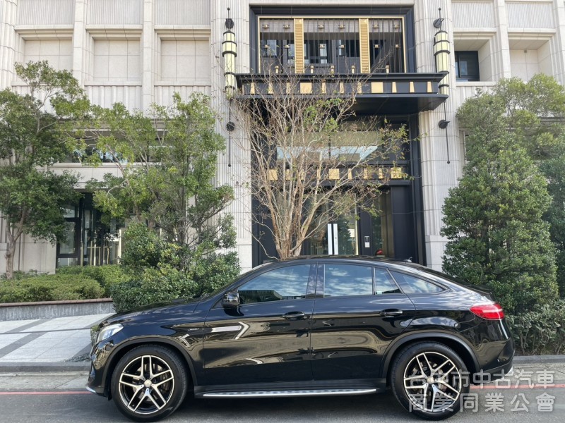 汎亞汽車  2016 領牌 BENZ GLE 450 4MATIC 一手車 全原廠保養 里程僅 12 萬 認證AA等級