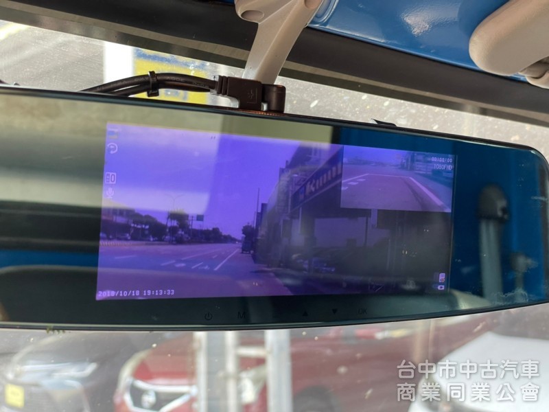 2020年 新款得利卡 木床