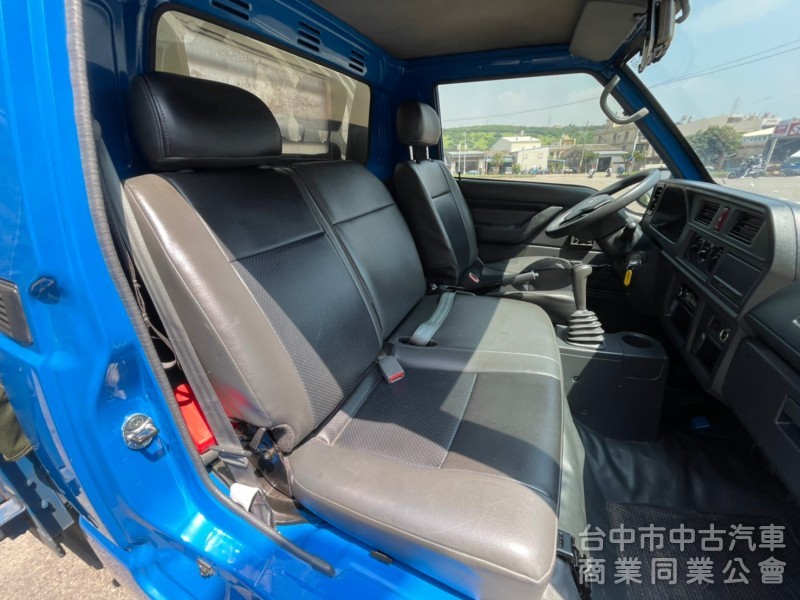 2020年 新款得利卡 木床