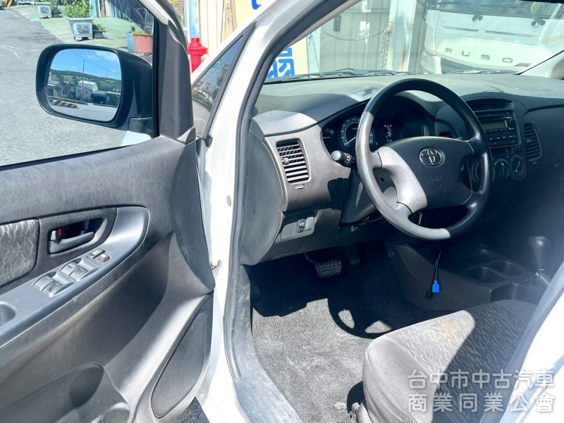 2016年 Innova J版 自排