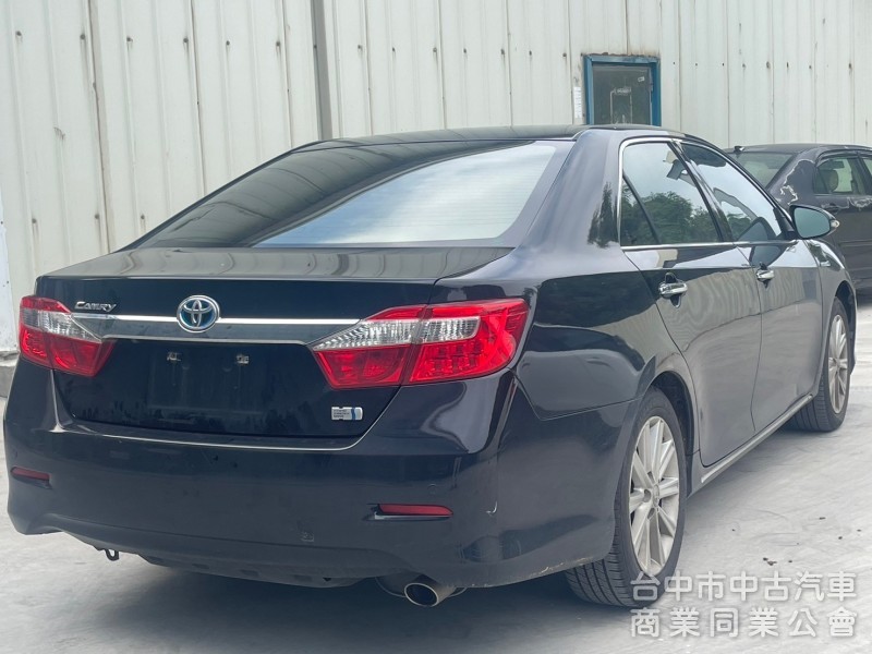 2015 Camry 原版件、頂級版 雙前通風座椅、後座電動座椅、駕駛記憶功能 油電超級省