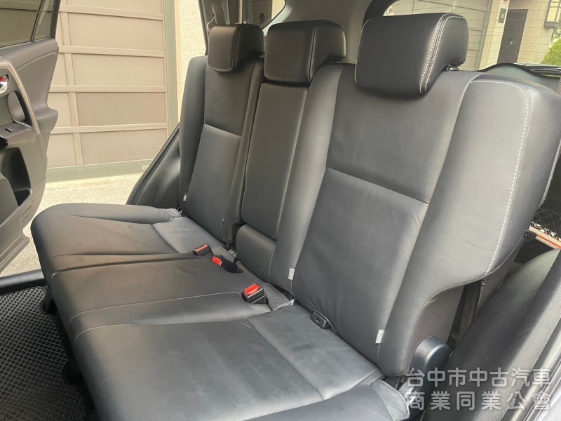 2016 RAV4 2.0 配備超多 ACC跟車、Car play 主機 駕駛電動座椅等等