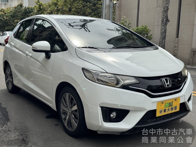 超級都會小車、買菜停車都方便