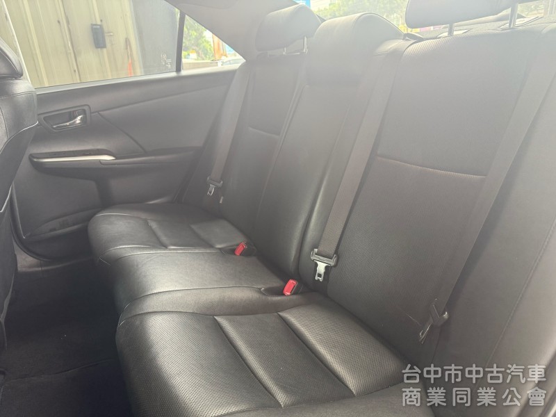 2017 Camry 2.0 豪華版 舒適大型房車！底盤穩 操控性佳 試試就知道