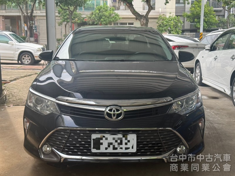 2017 Camry 2.0 豪華版 舒適大型房車！底盤穩 操控性佳 試試就知道
