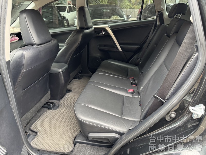 2015 rav4 好爸爸神車 家庭休旅適合 免鑰匙 安卓機