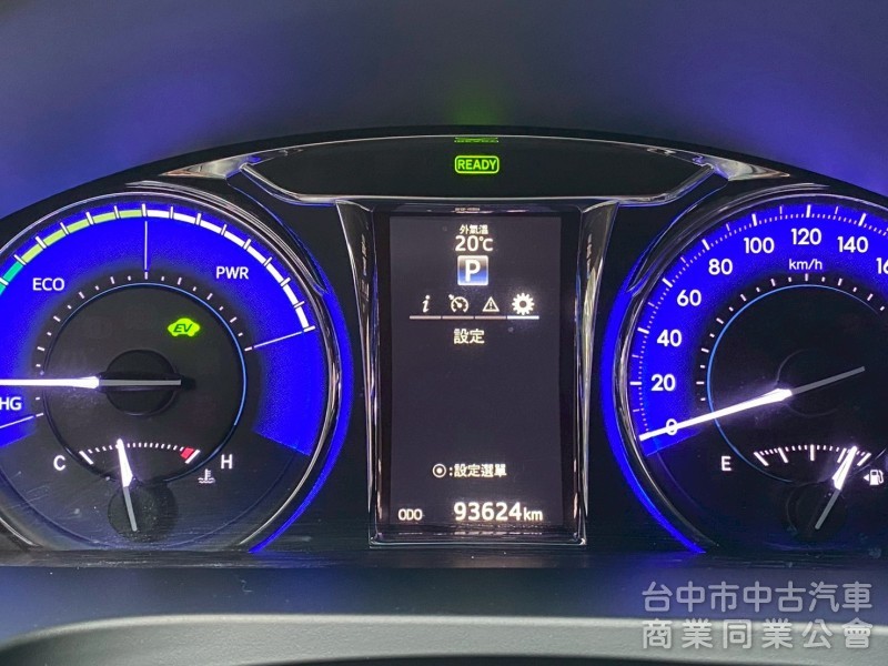 TOYOTA 豐田 CAMRY HYBRID 原鈑件、尊爵版、大型房車、質感首選。
