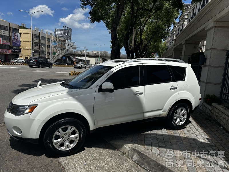  2008Mitsubishi Outlander 2.4 2WD豪華型 - 品質保證，性能卓越！