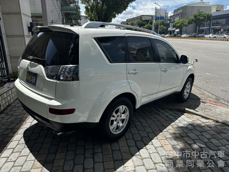  2008Mitsubishi Outlander 2.4 2WD豪華型 - 品質保證，性能卓越！