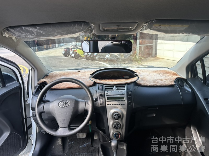 省油小鋼炮來囉｜2009 Toyota Yaris 1.5 E版 首購族、代步族首選！好開、好停、好省油！ 