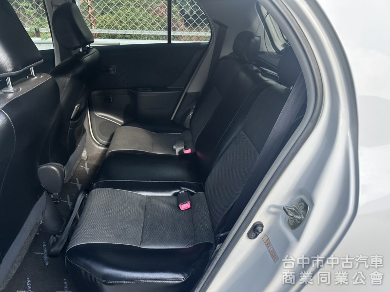 省油小鋼炮來囉｜2009 Toyota Yaris 1.5 E版 首購族、代步族首選！好開、好停、好省油！ 