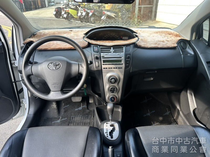 省油小鋼炮來囉｜2009 Toyota Yaris 1.5 E版 首購族、代步族首選！好開、好停、好省油！ 