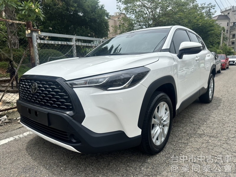   【2022 Toyota Corolla Cross 1.8 豪華版】  稀有釋出！超人氣神級休旅，空間大、省油又耐