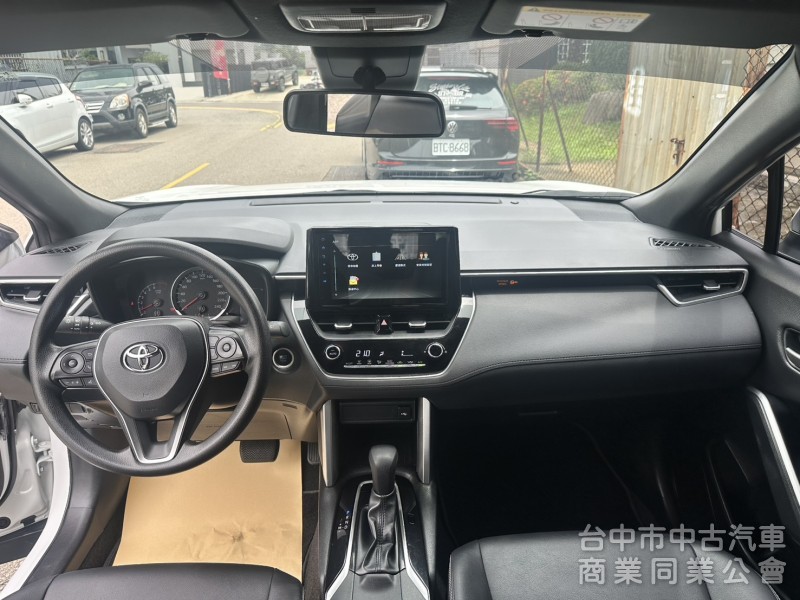   【2022 Toyota Corolla Cross 1.8 豪華版】  稀有釋出！超人氣神級休旅，空間大、省油又耐