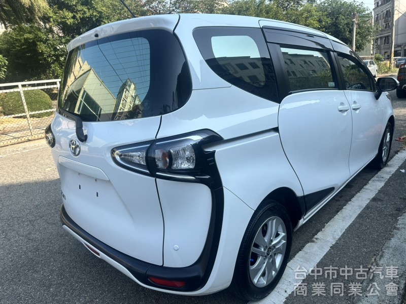  Toyota  2020 Sienta  經典