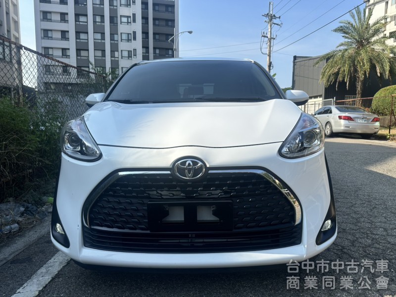  Toyota  2020 Sienta  經典