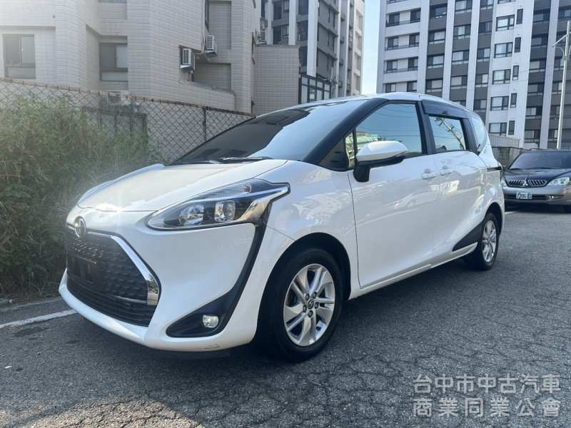  Toyota  2020 Sienta  經典