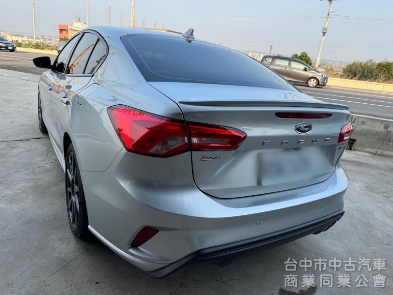 2022 Focus  4門 ST-Line Lommel X    一手車 新車保固中 現省價差 即可入手